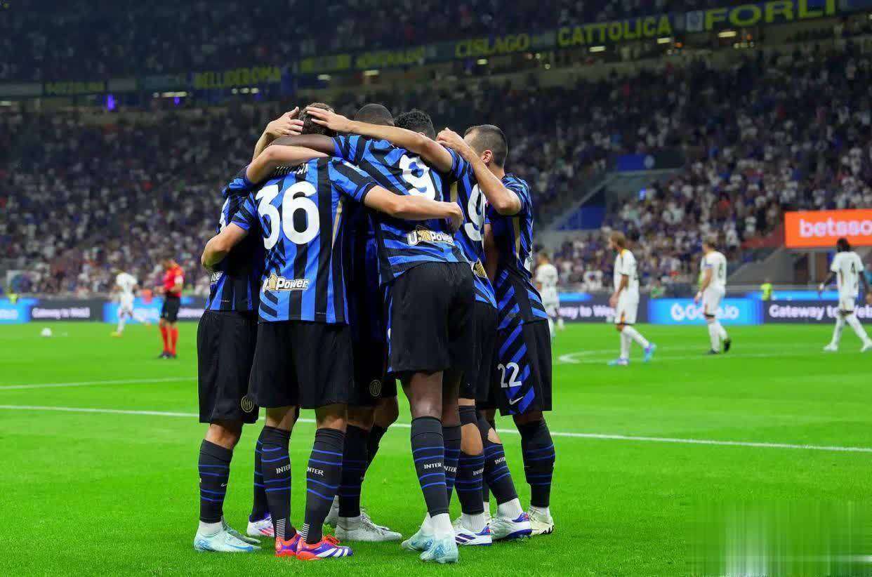 足坛悲喜一夜！利物浦3-2绝杀，1.3亿新援哑火，国米5-0开门红